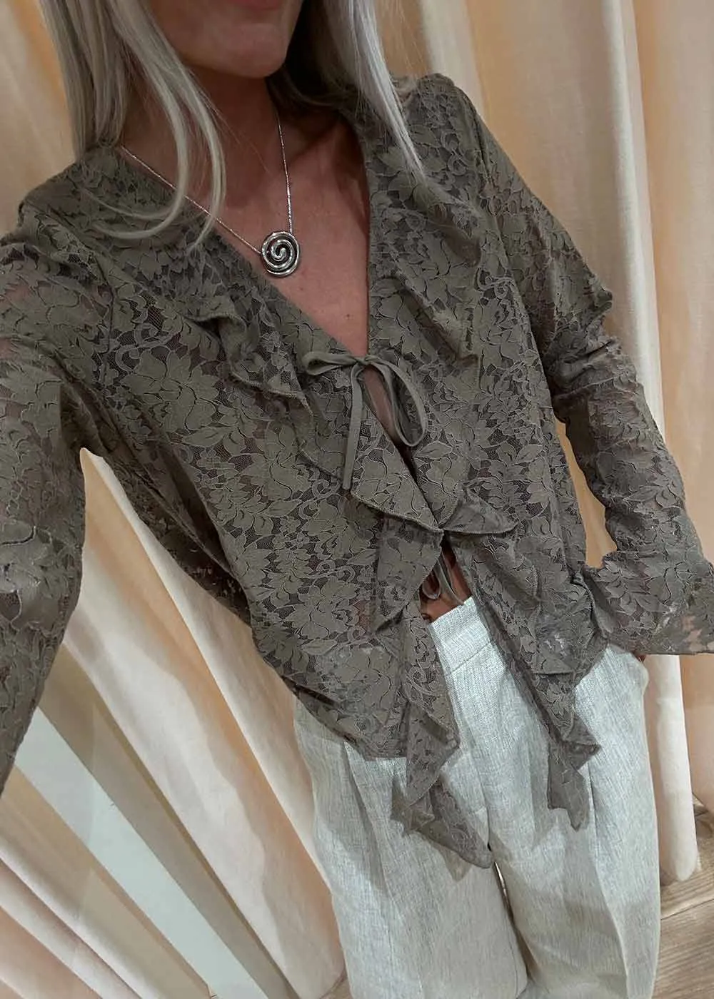 Anika Lace Blouse - Taupe