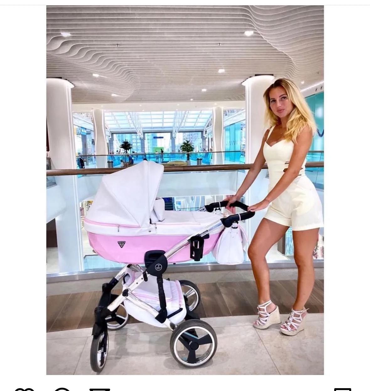 CANDY PINK PRAM