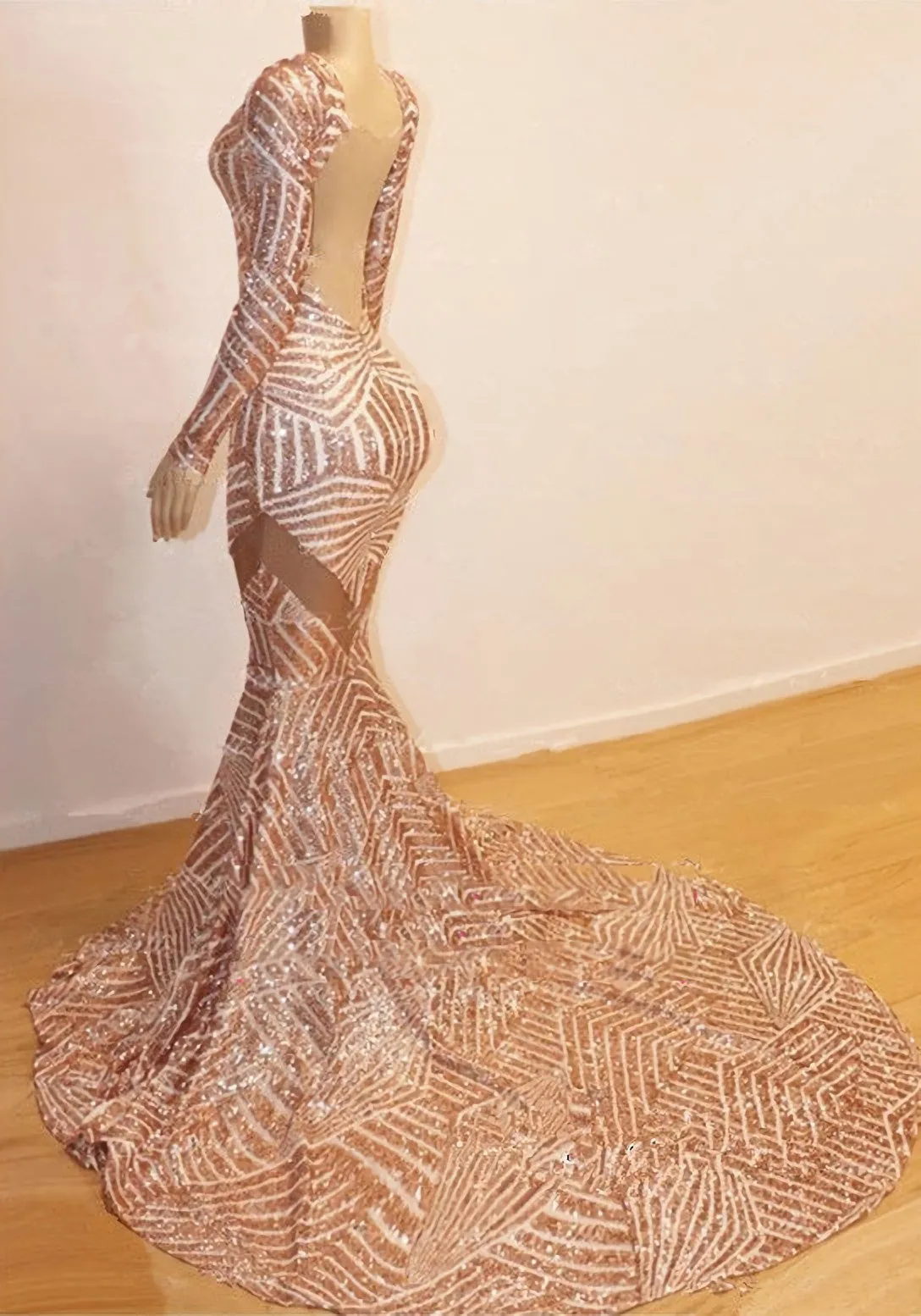 Charming Long Sleeves V Neck Backless Pink Lace 2025 Prom Dresses