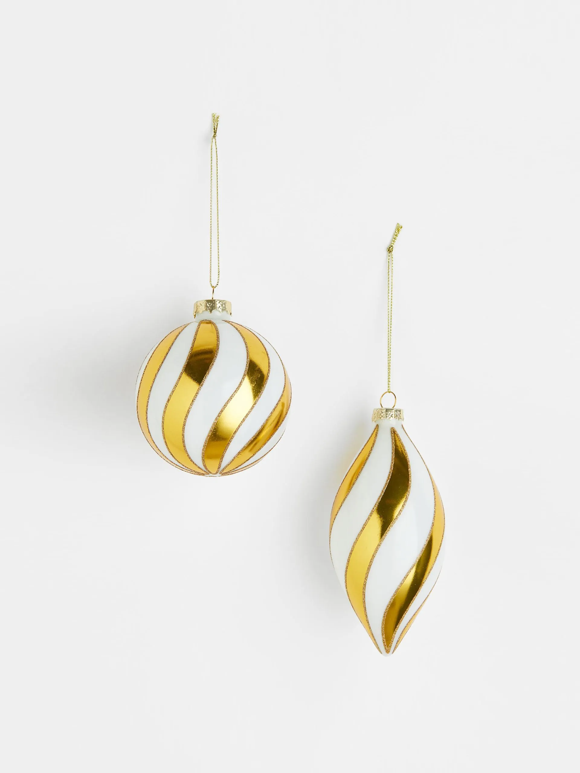 Gold swirl baubles (set of 2)