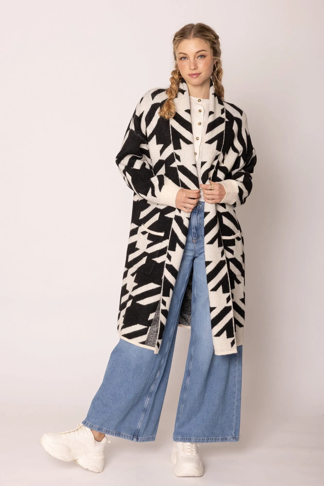 WCC420030 Houndstooth Long Cardigan