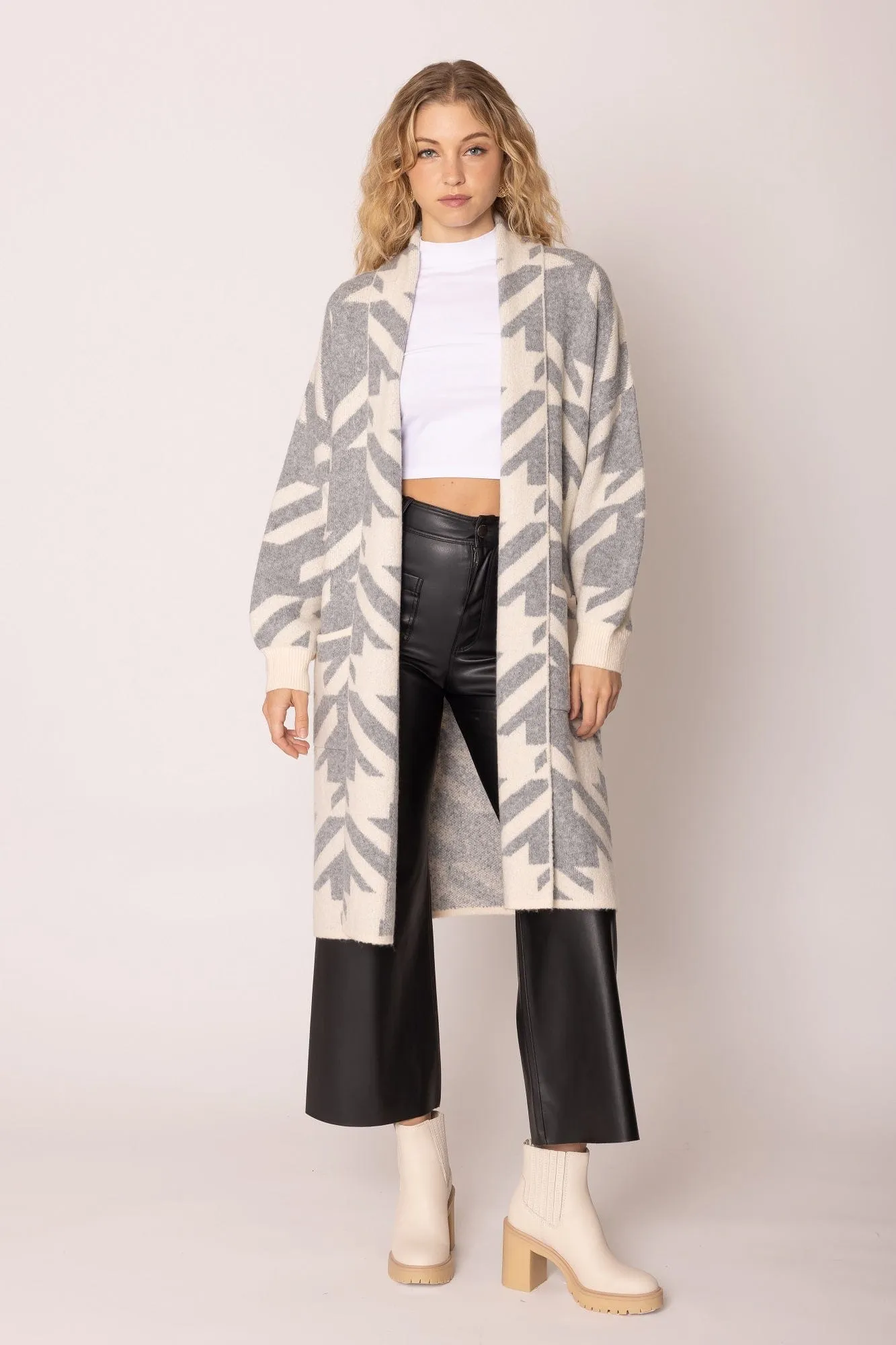WCC420030 Houndstooth Long Cardigan